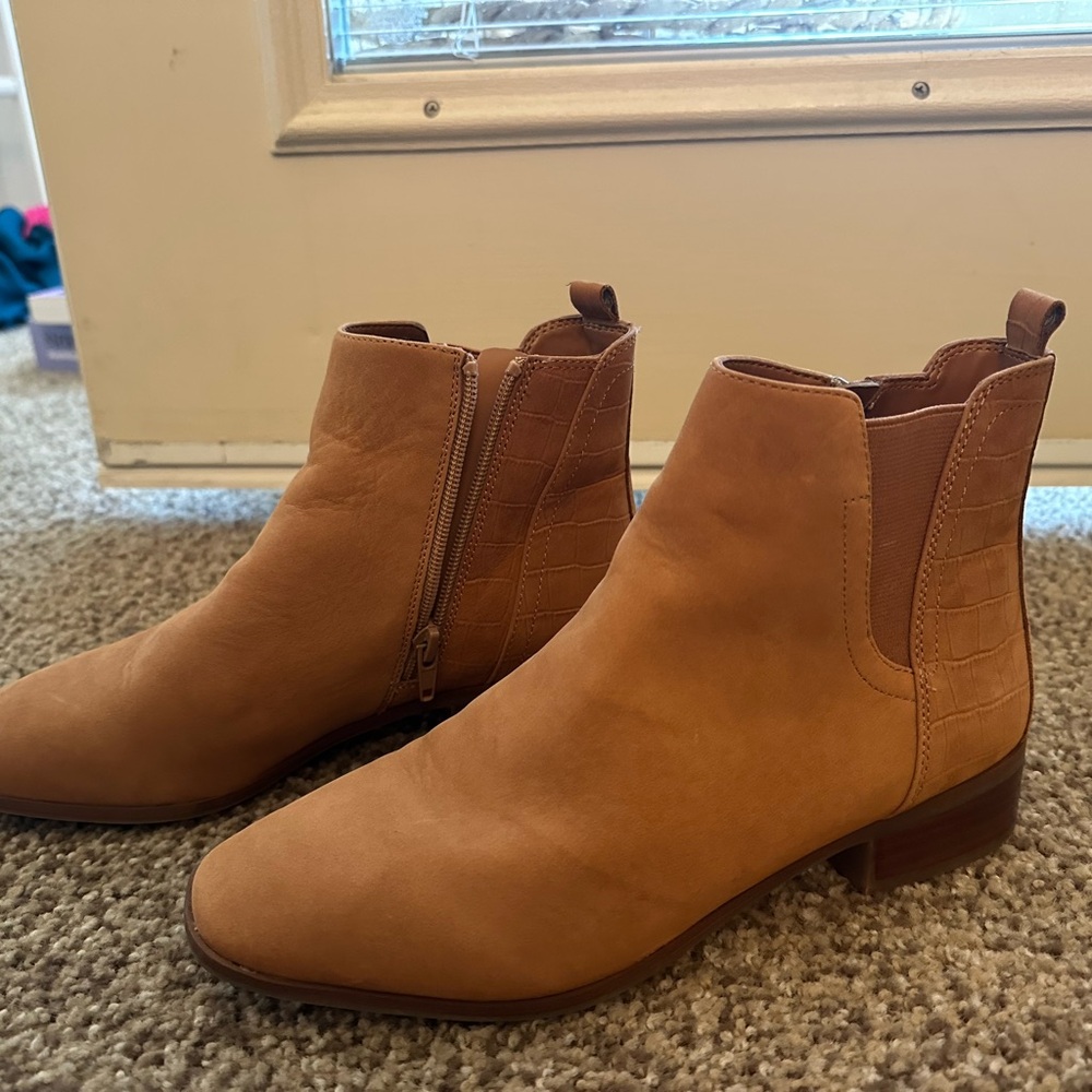 Aldo Tan Chelsea Ankle Boots Suede